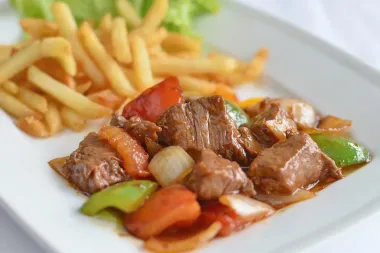 Bò Lúc Lắc Khoai Tây